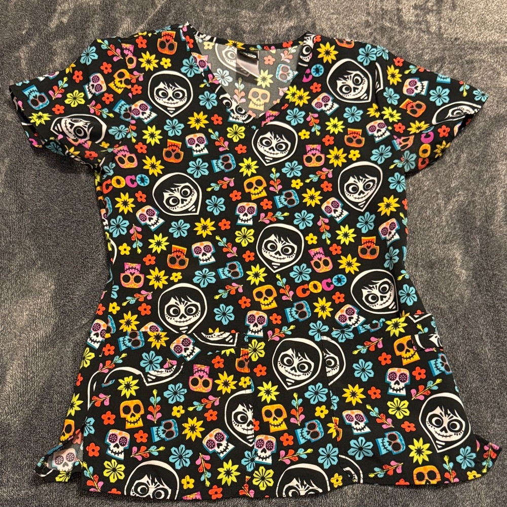 Coco scrub top